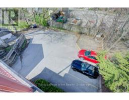 112 HURON STREET - 10