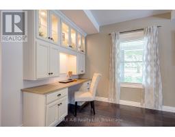 197 TRAFALGAR STREET N - 14