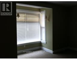 439 MAIN STREET W - 14