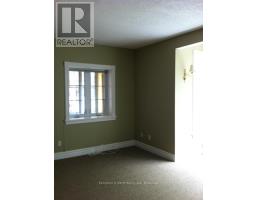 439 MAIN STREET W - 16