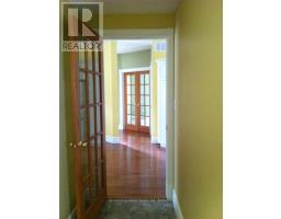 439 MAIN STREET W - 22
