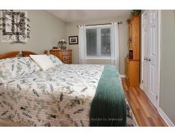 170 ST JOHN STREET N - 14