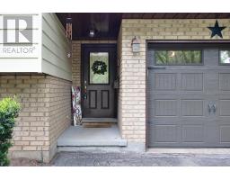 170 ST JOHN STREET N - 5