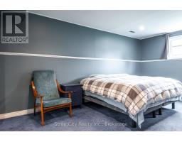 43 FREELAND DRIVE - 31