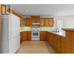 52 LAWRENCE STREET - 10