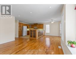 52 LAWRENCE STREET - 14