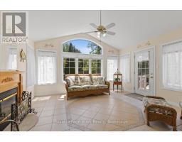 52 LAWRENCE STREET - 16
