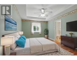 52 LAWRENCE STREET - 18