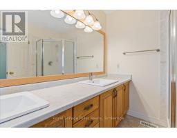 52 LAWRENCE STREET - 22