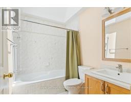 52 LAWRENCE STREET - 25
