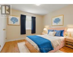 52 LAWRENCE STREET - 26