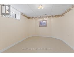 52 LAWRENCE STREET - 30