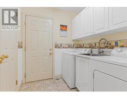 52 LAWRENCE STREET - 31
