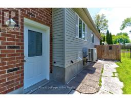 52 LAWRENCE STREET - 40