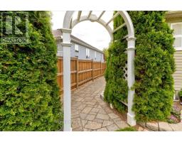 52 LAWRENCE STREET - 42