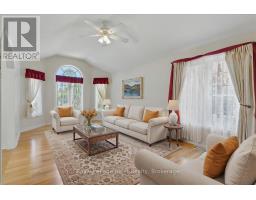 52 LAWRENCE STREET - 6