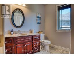 295 ANGER STREET E - 13