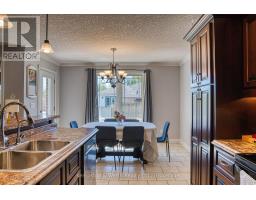 295 ANGER STREET E - 20