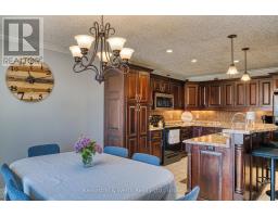 295 ANGER STREET E - 22
