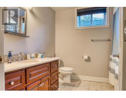 295 ANGER STREET E - 32