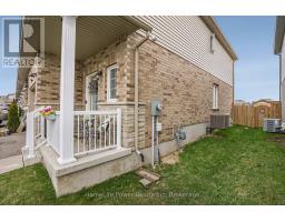 1458 CAEN AVENUE - 2