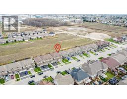 1458 CAEN AVENUE - 36