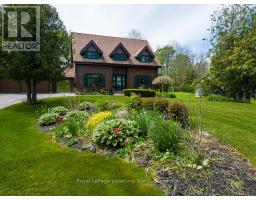 112 ALGONQUIN DRIVE - 2