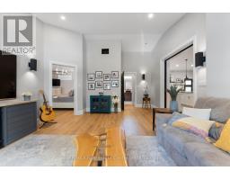 1283 SWAN STREET - 17