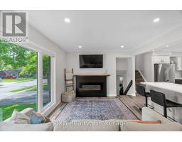 169 MOWAT STREET - 10