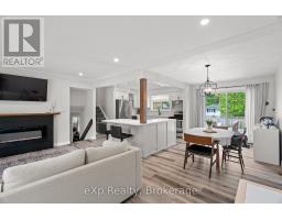169 MOWAT STREET - 11