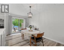 169 MOWAT STREET - 13