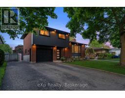 169 MOWAT STREET - 2