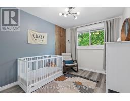 169 MOWAT STREET - 27