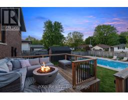 169 MOWAT STREET - 40