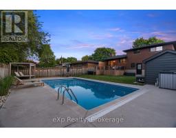 169 MOWAT STREET - 42