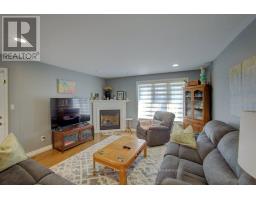 160 ARMSTRONG STREET W - 4