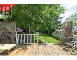 611 LAUREL STREET - 32