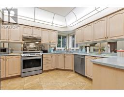 98 HUME DRIVE - 11