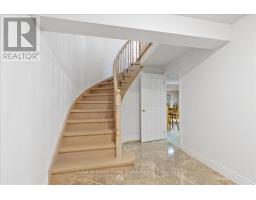 98 HUME DRIVE - 33