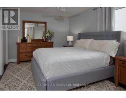 552 NELSON STREET - 13