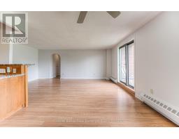 211 - 1100 COURTLAND AVENUE E - 17