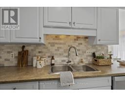 113 WHITELOCK STREET S - 14