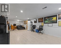 113 WHITELOCK STREET S - 32