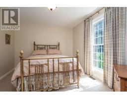 292 WOODS STREET - 30