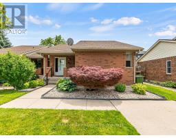 385 HIGHVIEW DRIVE - 2