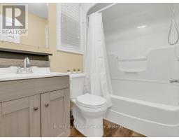 385 HIGHVIEW DRIVE - 21
