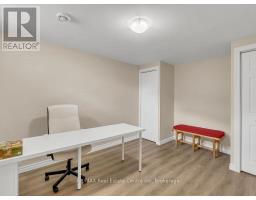 385 HIGHVIEW DRIVE - 25