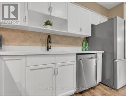 385 HIGHVIEW DRIVE - 9