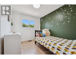 66 CLUTHE CRESCENT - 15