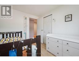 66 CLUTHE CRESCENT - 16